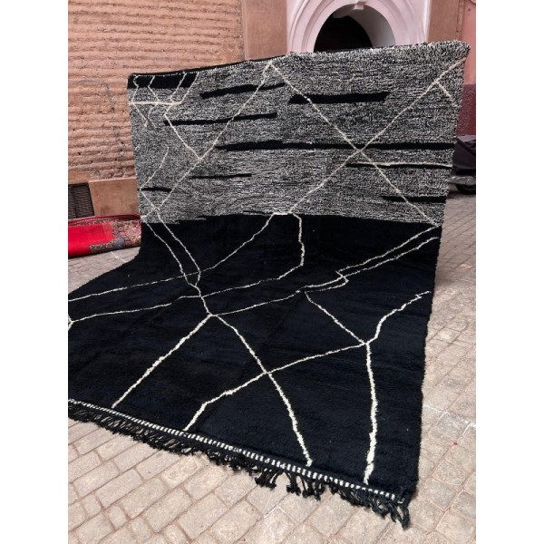 Tapis berbère Beni Ouarain noir et blanc