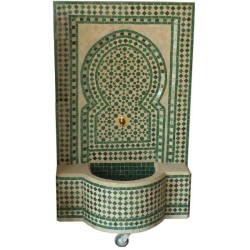 Fontaine murale d'extérieure en zellige, Artisanat marocain